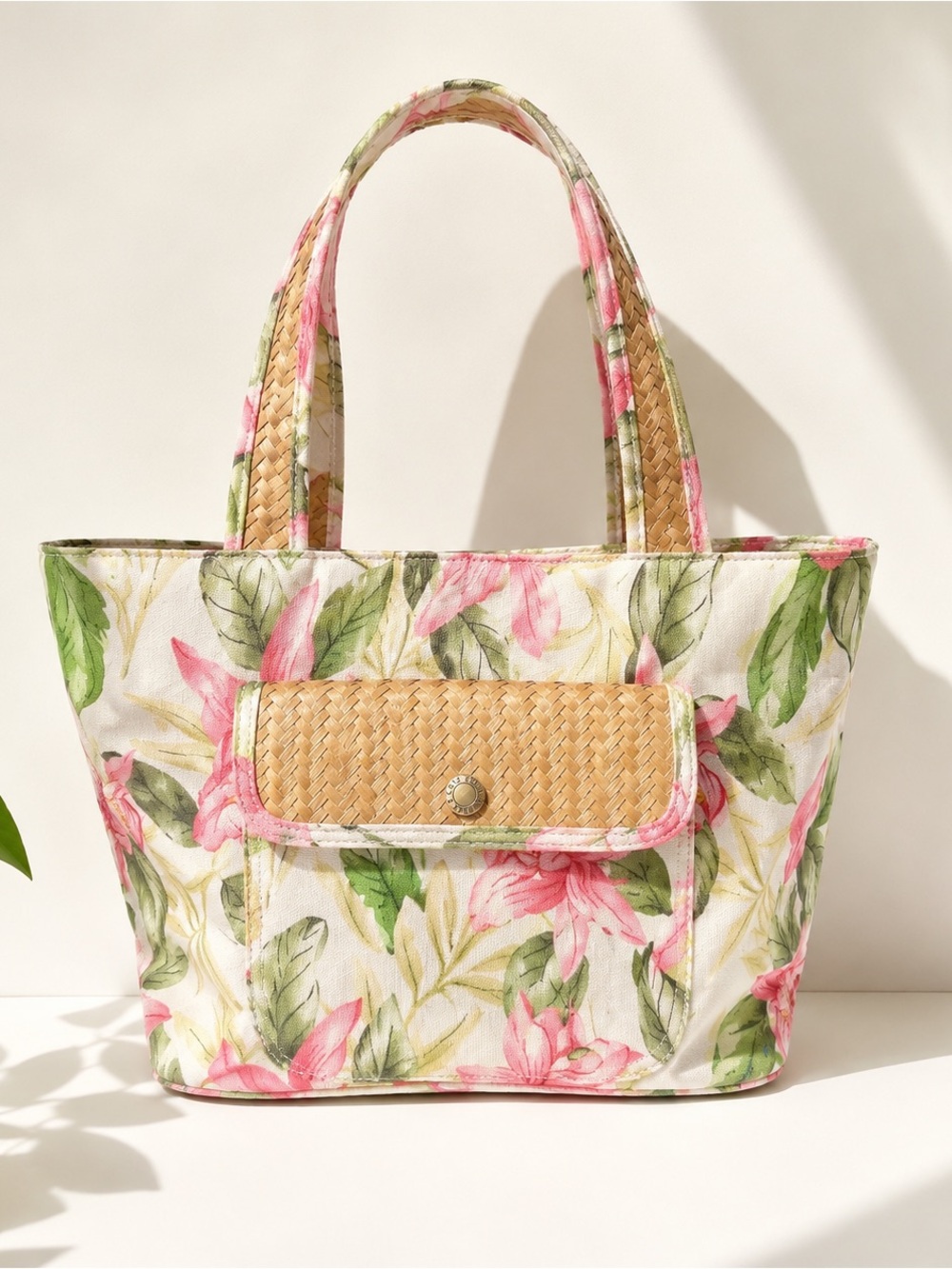 Havana Jack’s Cafe Tropical Hibiscus Floral Straw Trim Tote Bag